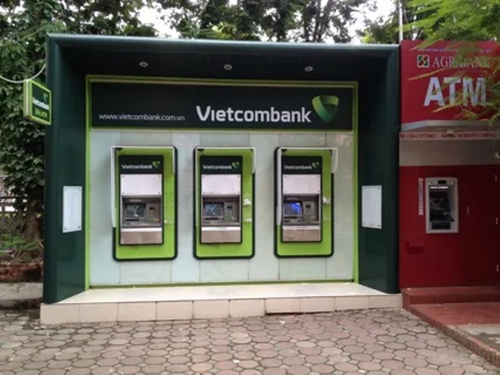 4032695 Обменник Вьеткомбанка